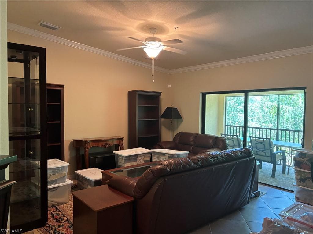 13761 Julias WAY # 323, FORT MYERS FL 33919-12
