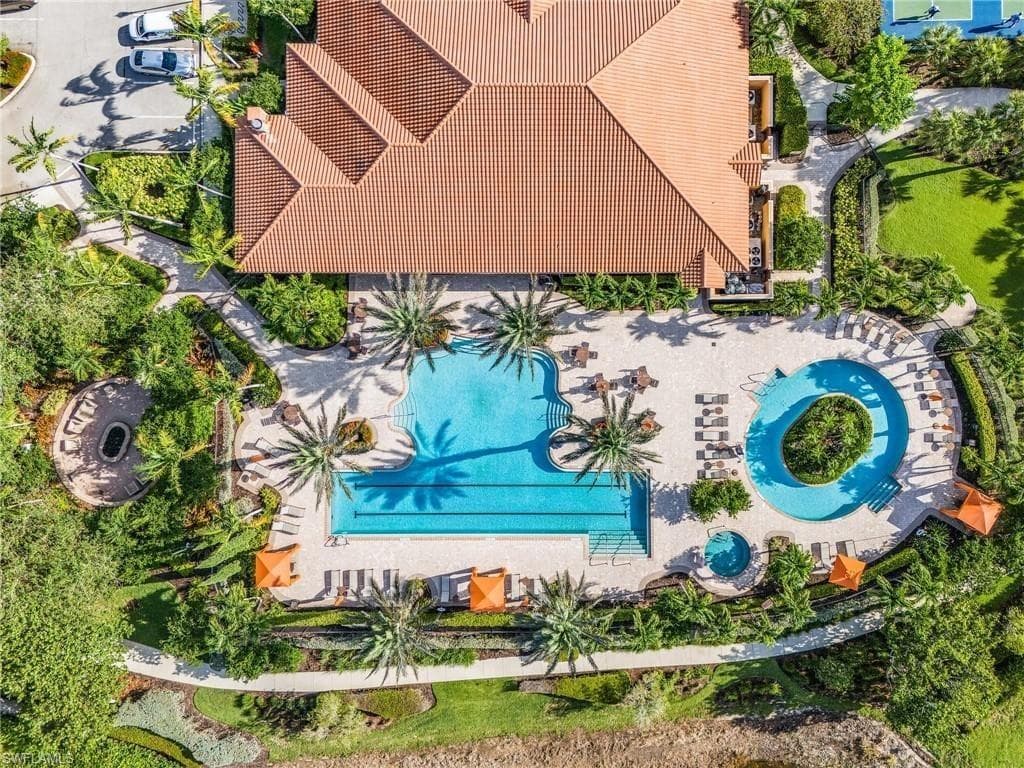 8070 Calle Canovas ST, NAPLES FL 34114-26