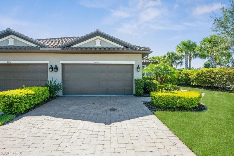 8070 Calle Canovas ST, NAPLES FL 34114-1