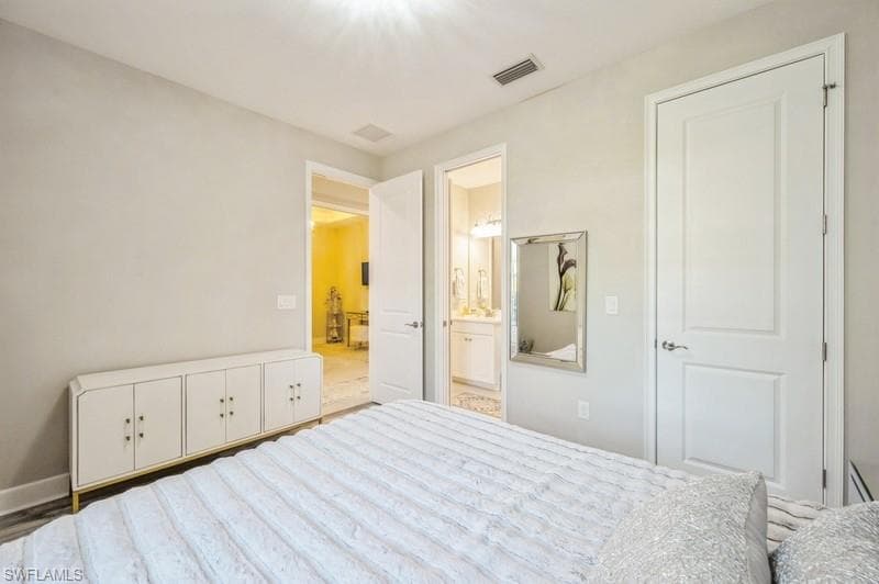 8070 Calle Canovas ST, NAPLES FL 34114-15