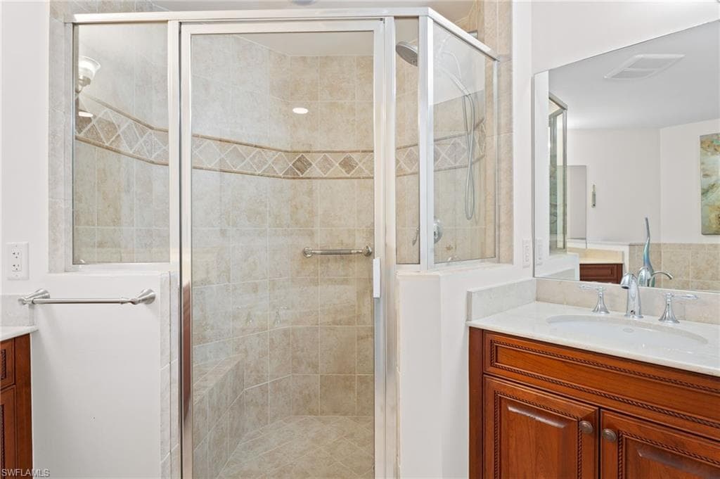 6081 Silver King BLVD # 701, CAPE CORAL FL 33914-26