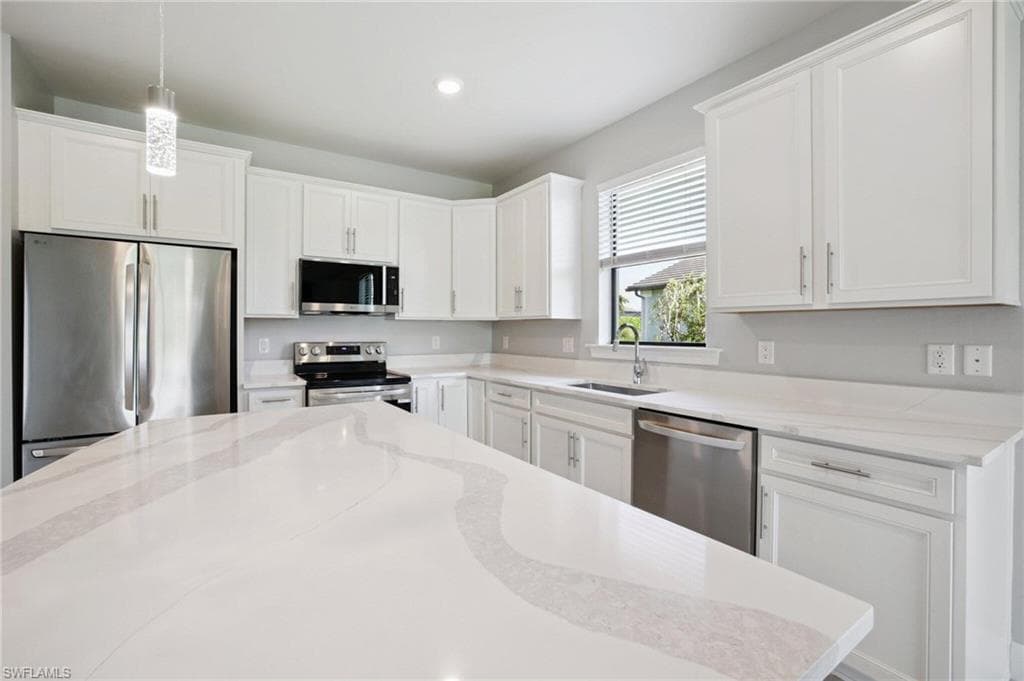 17215 Hadlow PL, FORT MYERS FL 33967-5