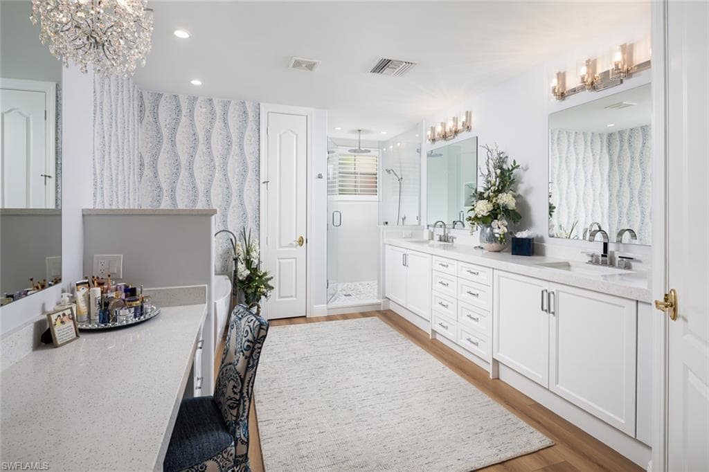 575 Avellino Isles CIR # 102, NAPLES FL 34119-12