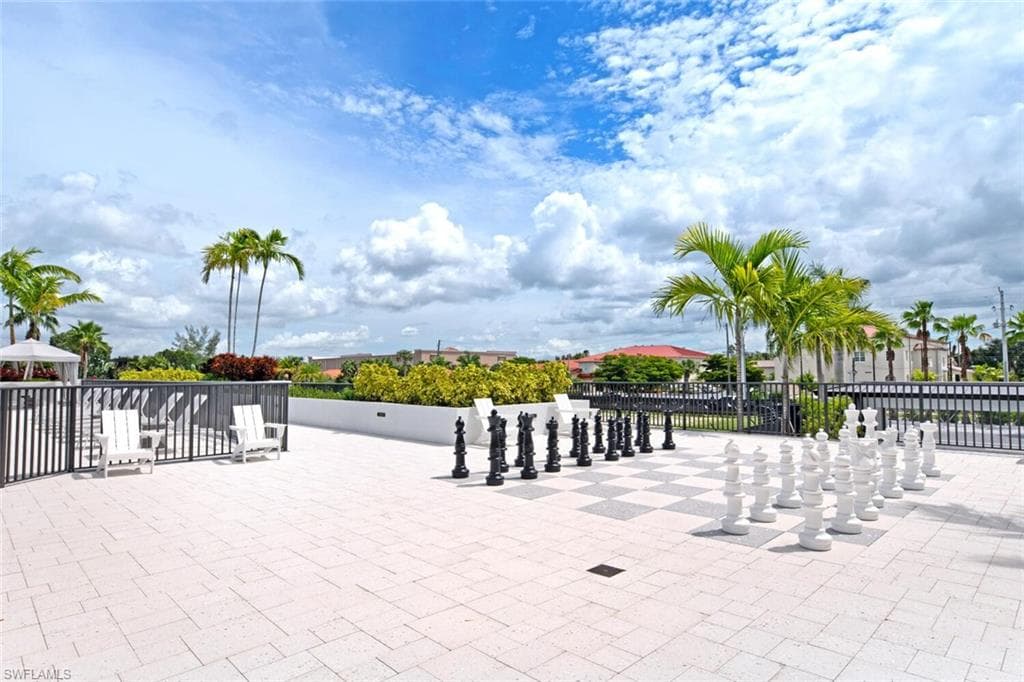 1115 Central AVE # 243, NAPLES FL 34102-41