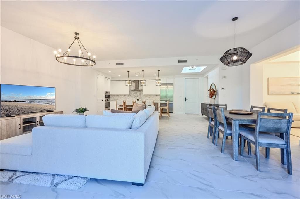 1115 Central AVE # 243, NAPLES FL 34102-4