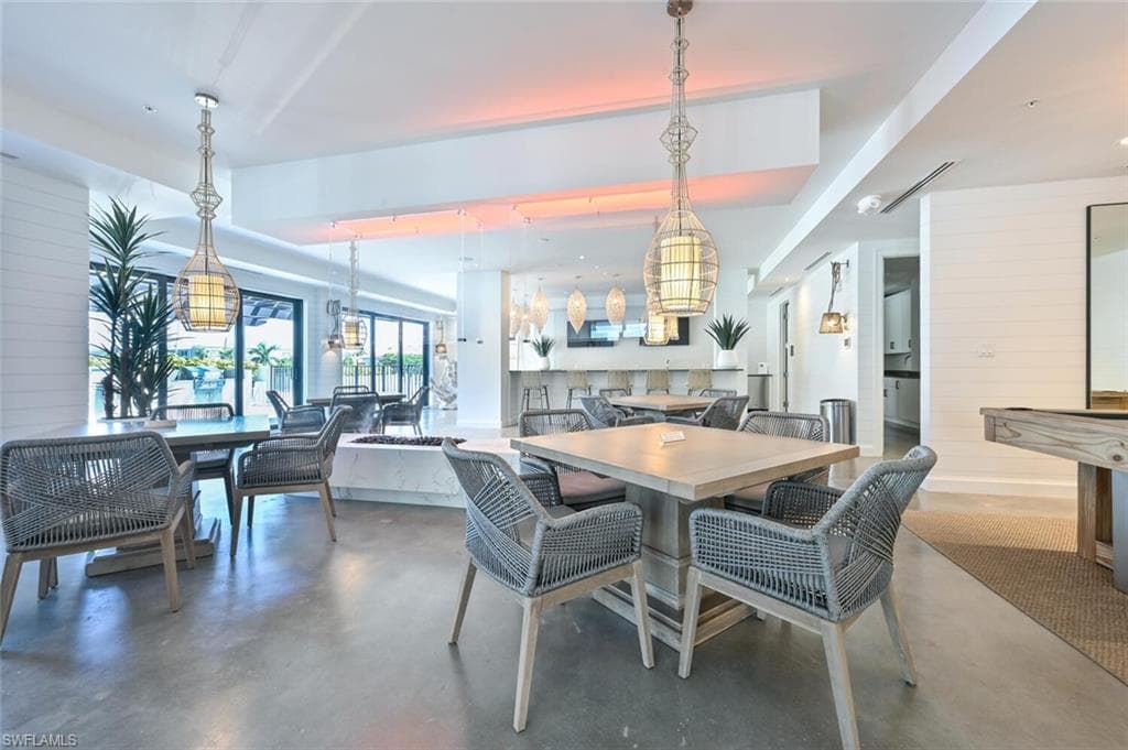 1115 Central AVE # 243, NAPLES FL 34102-36