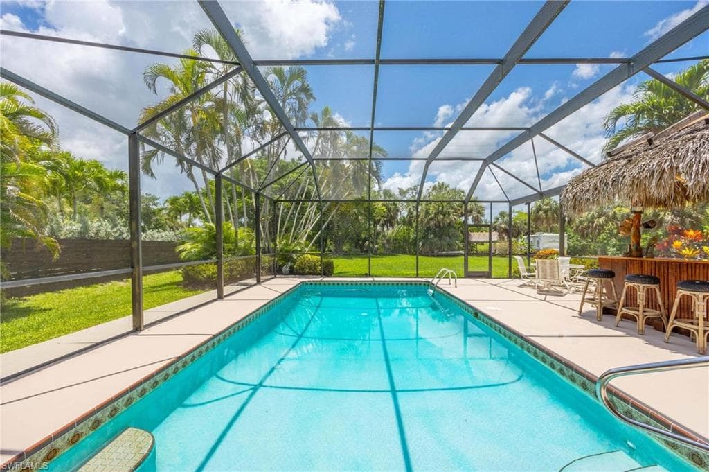 116 Sharwood DR, NAPLES FL 34110-26