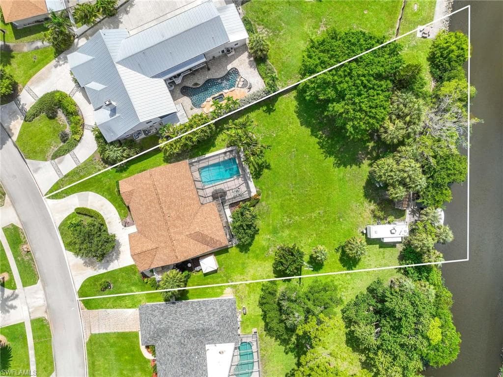 116 Sharwood DR, NAPLES FL 34110-2