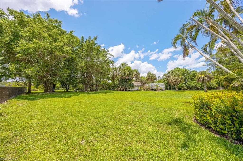 116 Sharwood DR, NAPLES FL 34110-36