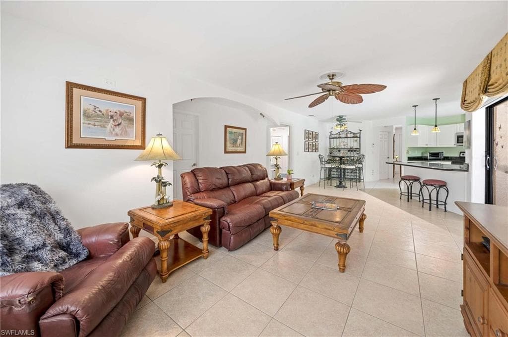116 Sharwood DR, NAPLES FL 34110-18