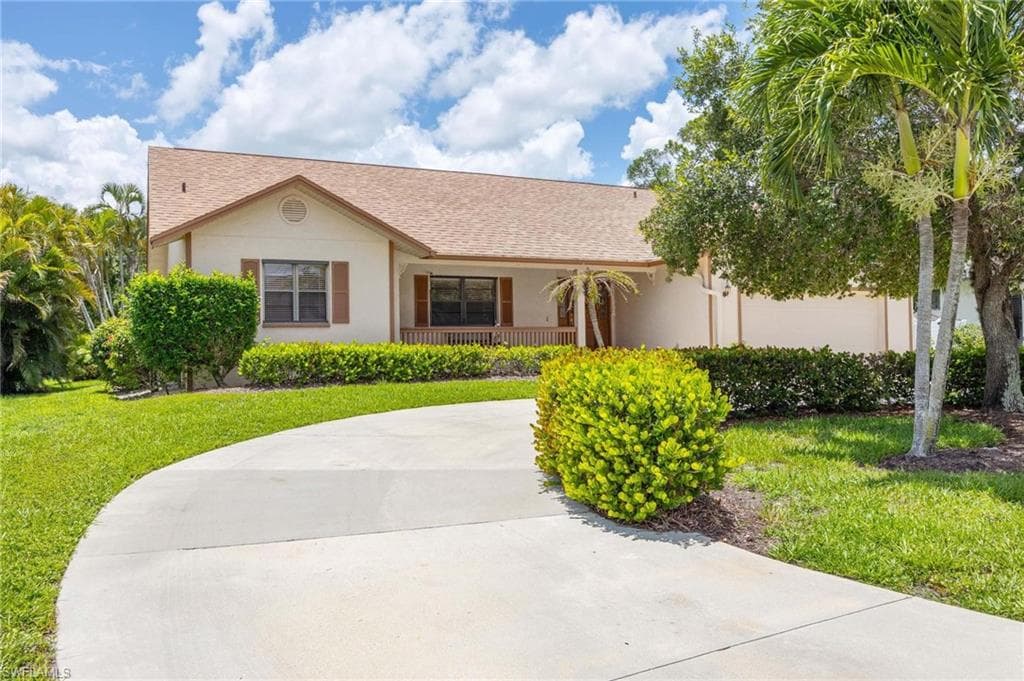 116 Sharwood DR, NAPLES FL 34110-3