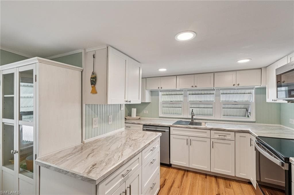 104 Willow LN # 30, NAPLES FL 34114-2