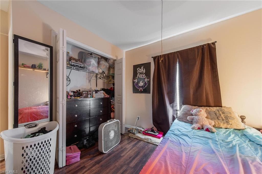 718 Fargo DR, FORT MYERS FL 33913-17