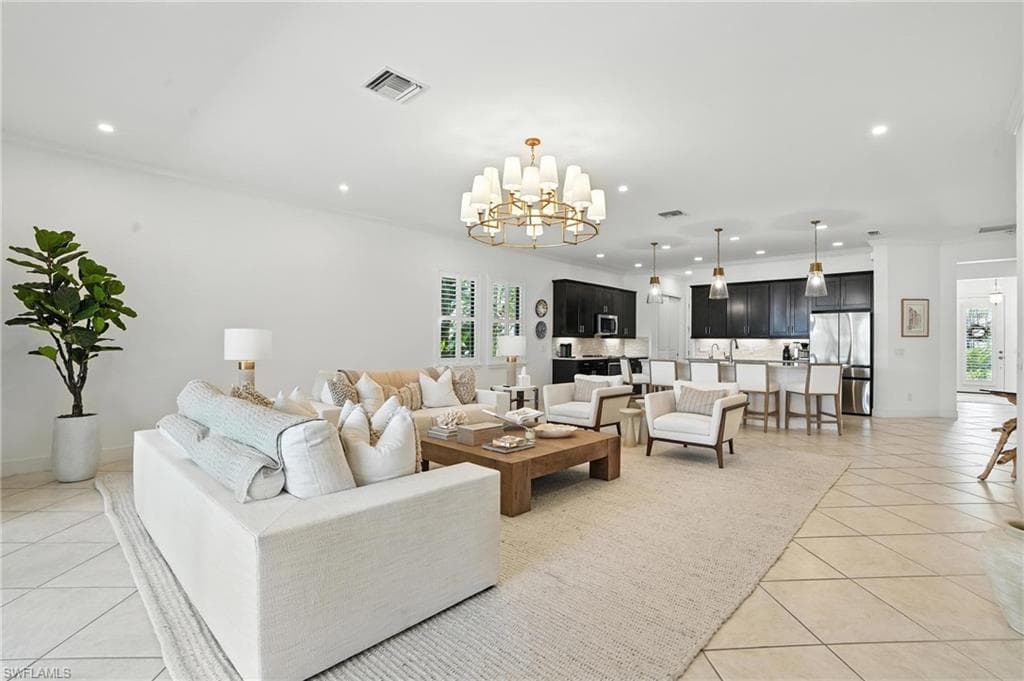 4649 Abaca CIR, NAPLES FL 34119-1