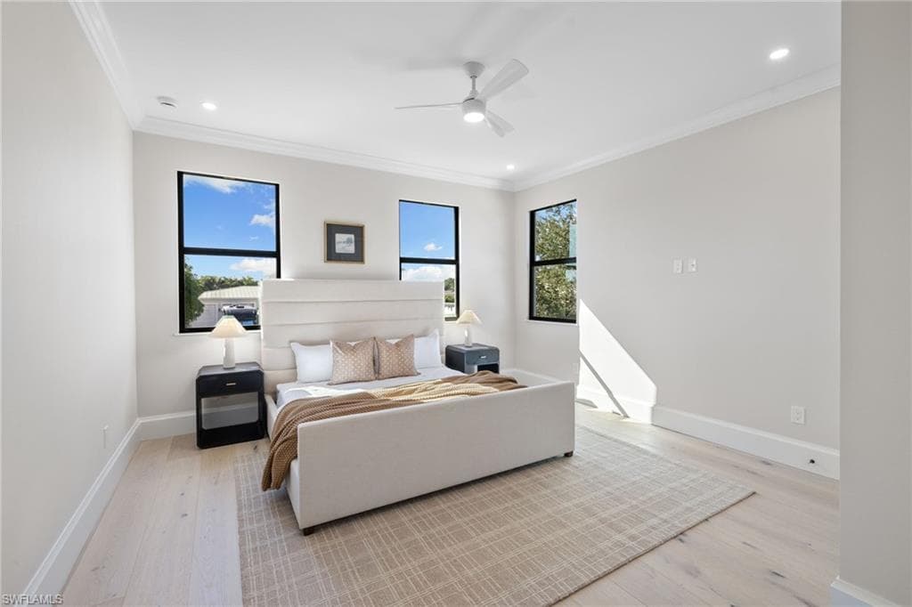 2721 Van Buren AVE, NAPLES FL 34112-26
