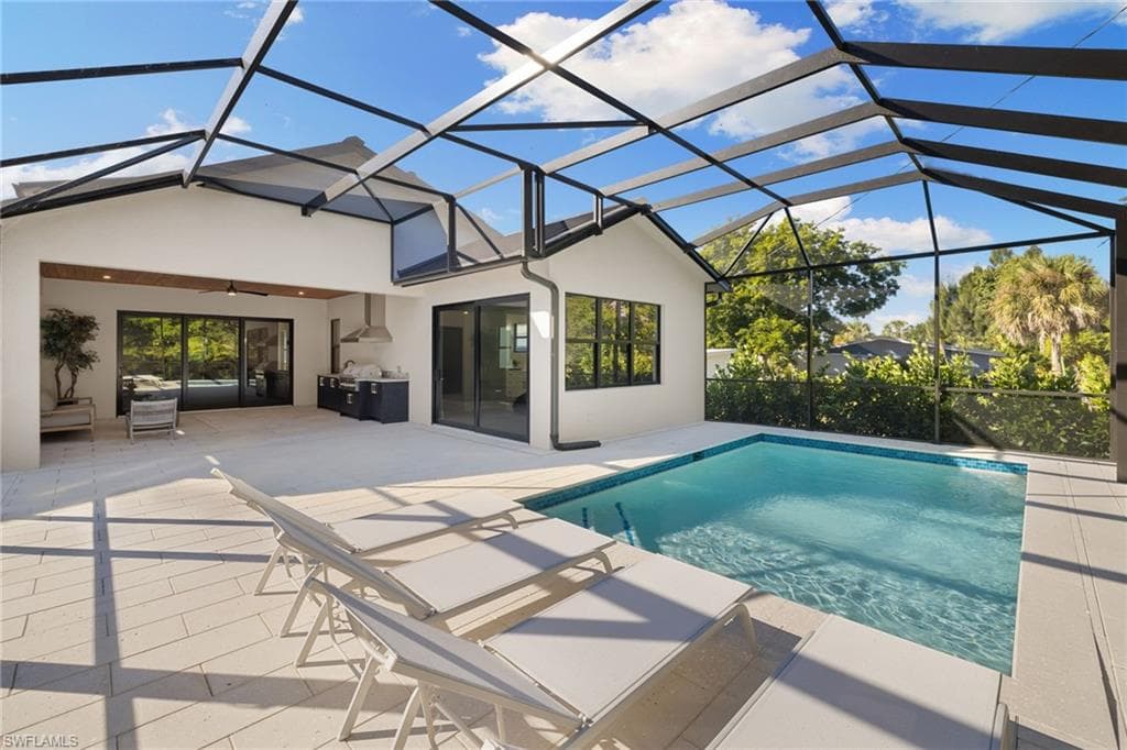 2721 Van Buren AVE, NAPLES FL 34112-37