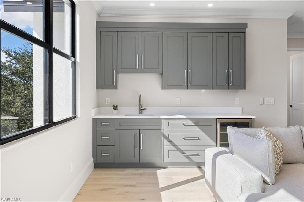 2721 Van Buren AVE, NAPLES FL 34112-30