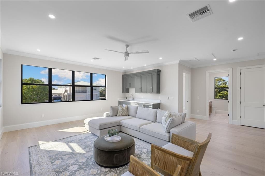 2721 Van Buren AVE, NAPLES FL 34112-28