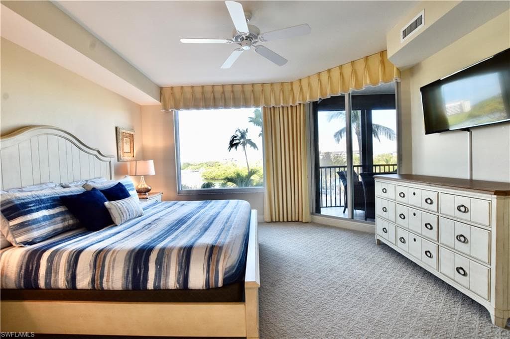 430 Cove Tower DR # 302, NAPLES FL 34110-9