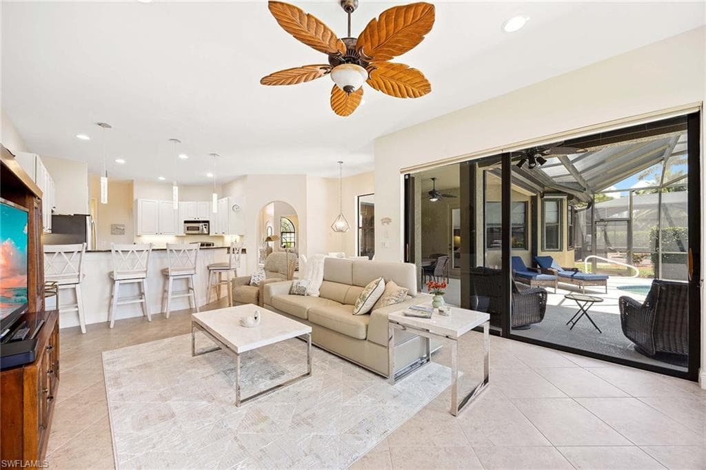 3820 Ruby WAY-12