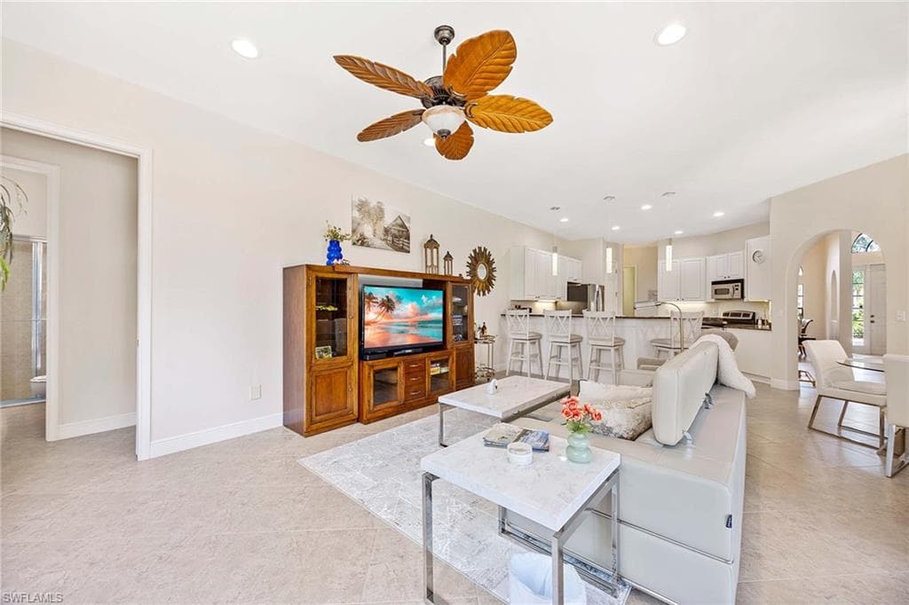 3820 Ruby WAY-11