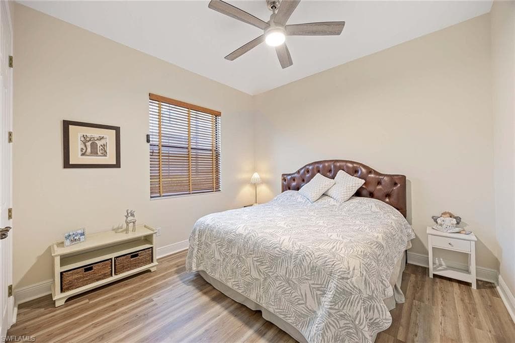 3820 Ruby WAY-25