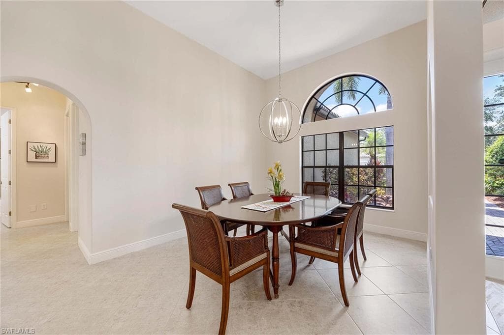 3820 Ruby WAY-8