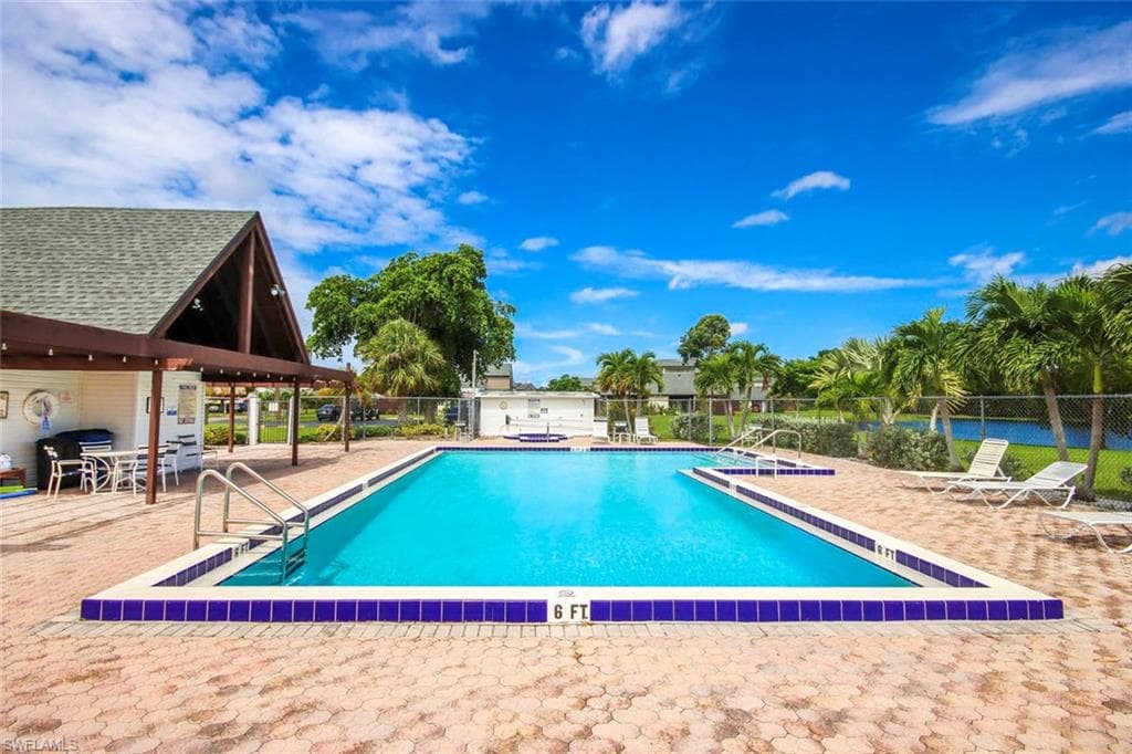 8849 Somerset BLVD, FORT MYERS FL 33919-33