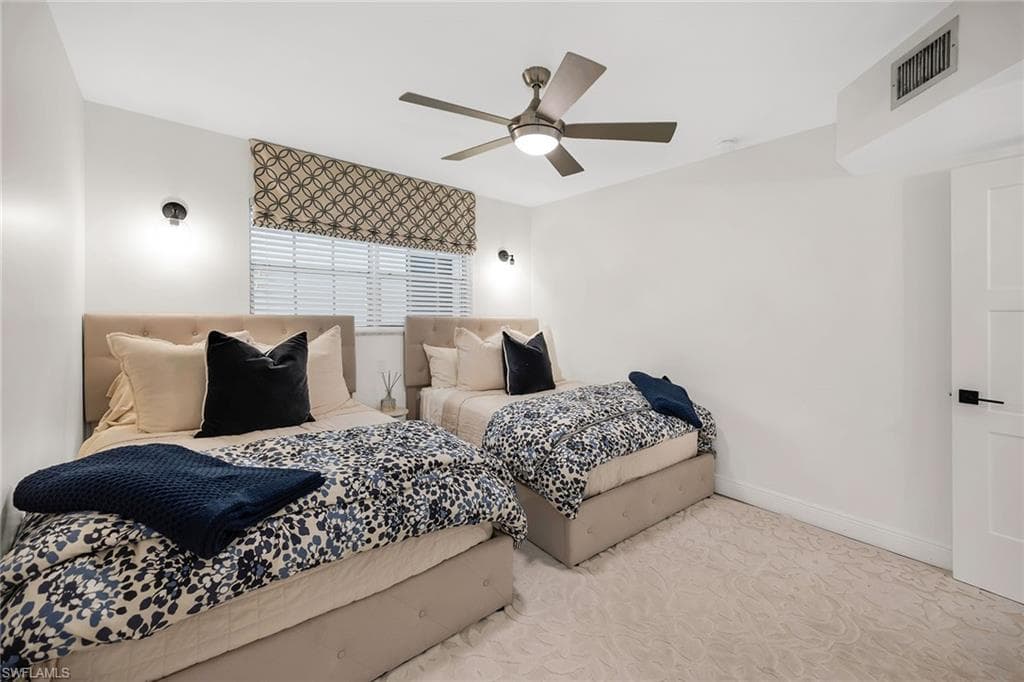 290 Banyan BLVD # 290, NAPLES FL 34102-21