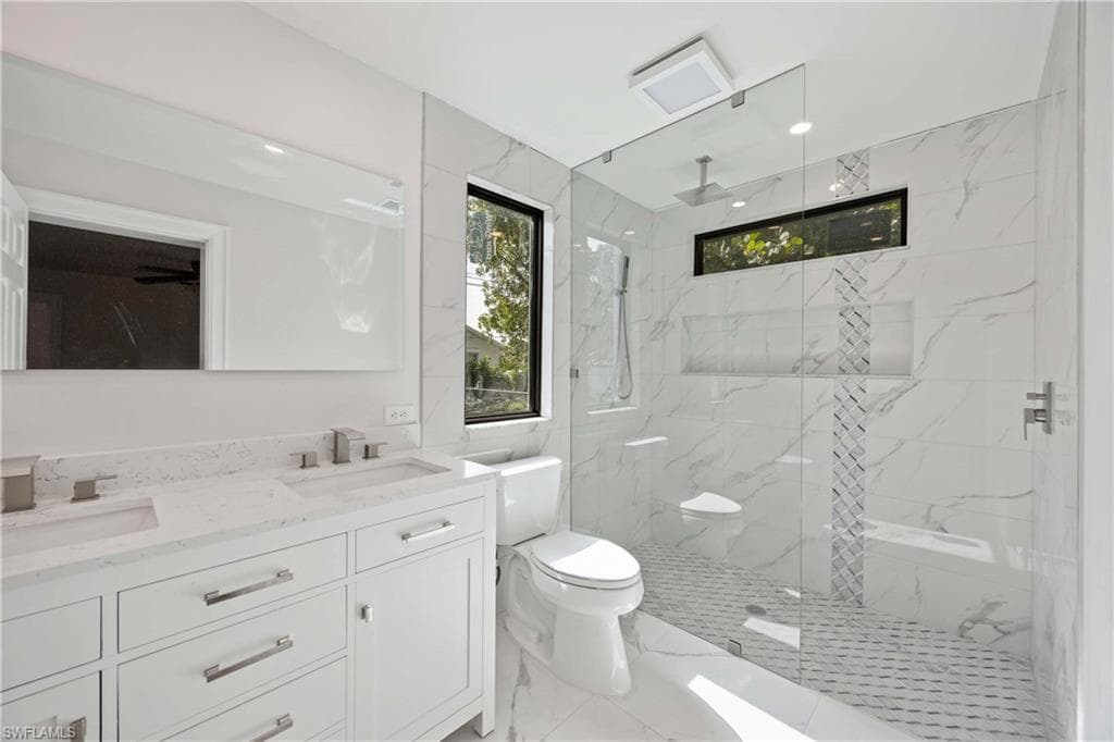 4656 Capri DR, NAPLES FL 34103-12