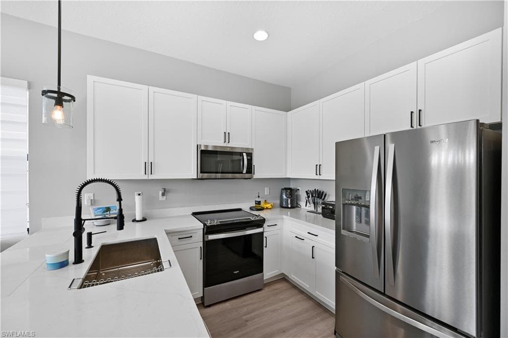 5653 Cassidy LN, AVE MARIA FL 34142-9