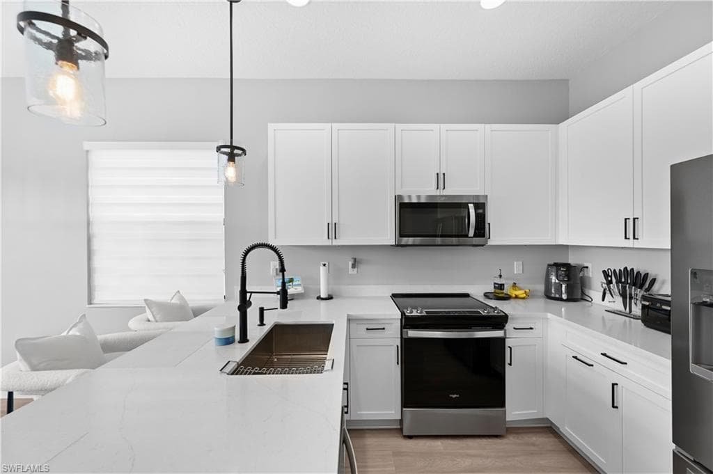 5653 Cassidy LN, AVE MARIA FL 34142-10