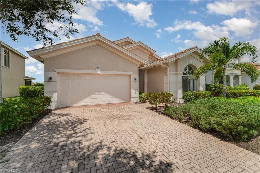 3421 Dandolo CIR, CAPE CORAL FL 33909-1