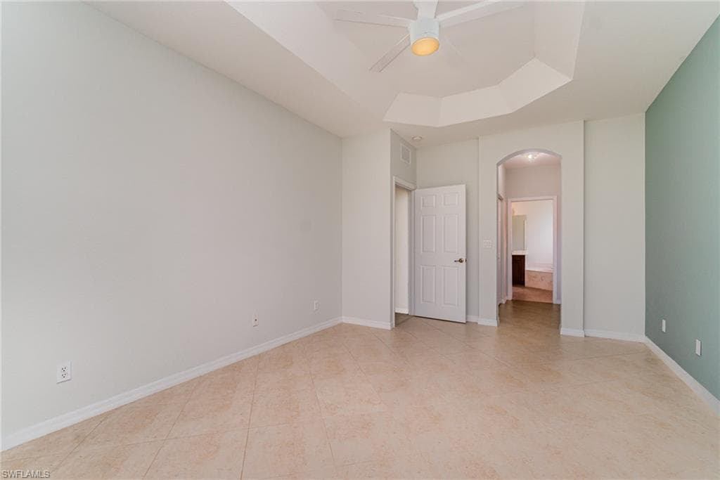 3421 Dandolo CIR, CAPE CORAL FL 33909-16