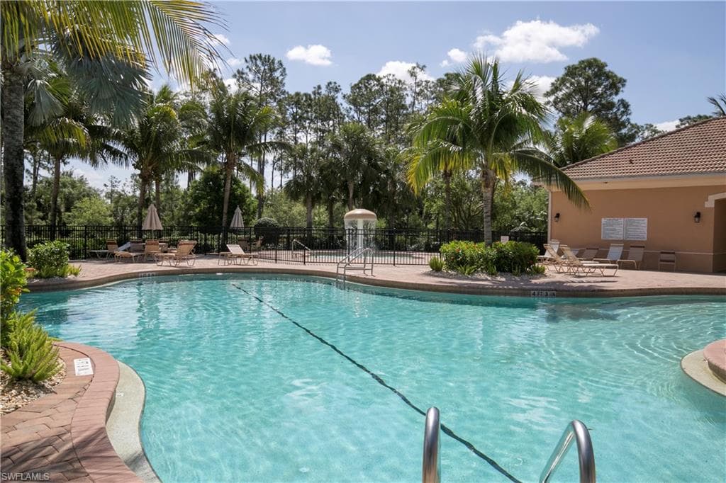 3421 Dandolo CIR, CAPE CORAL FL 33909-28