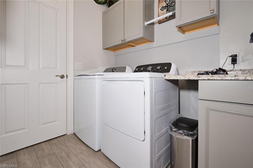 15320 Torino LN, FORT MYERS FL 33908-27