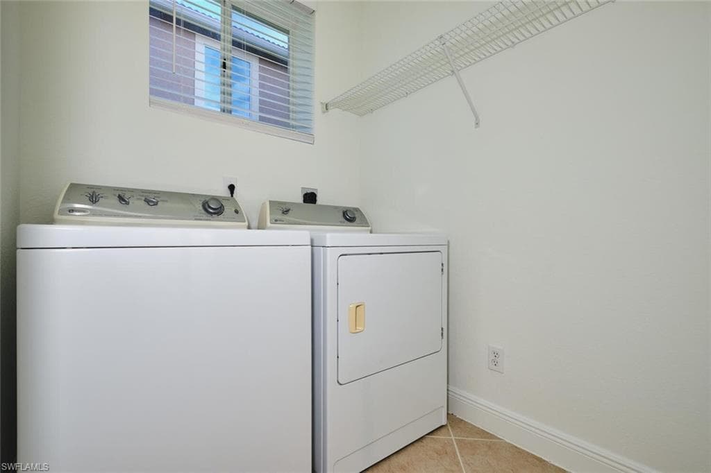 3346 Dandolo CIR, CAPE CORAL FL 33909-25