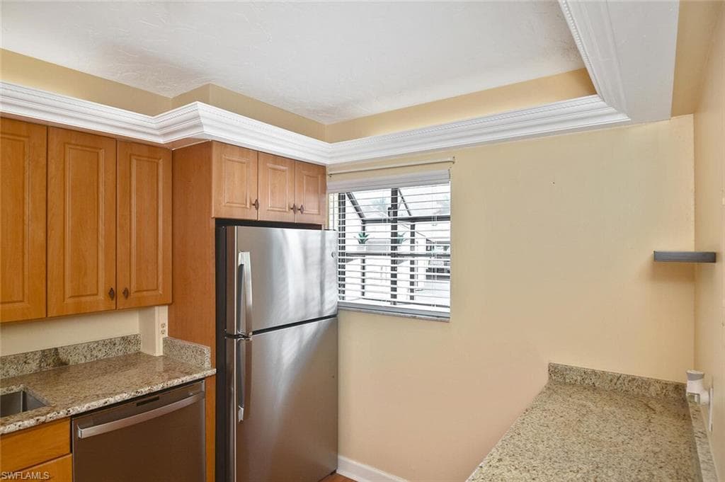 4295 Island CIR # 2, FORT MYERS FL 33919-17