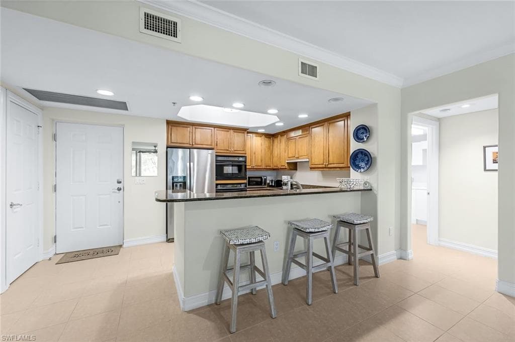 2728 Tiburon BLVD E A204-4