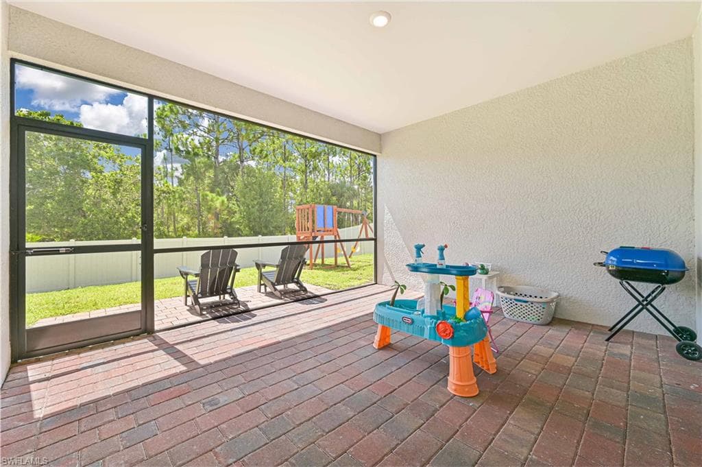 18228 Everson Miles CIR, NORTH FORT MYERS FL 33917-5