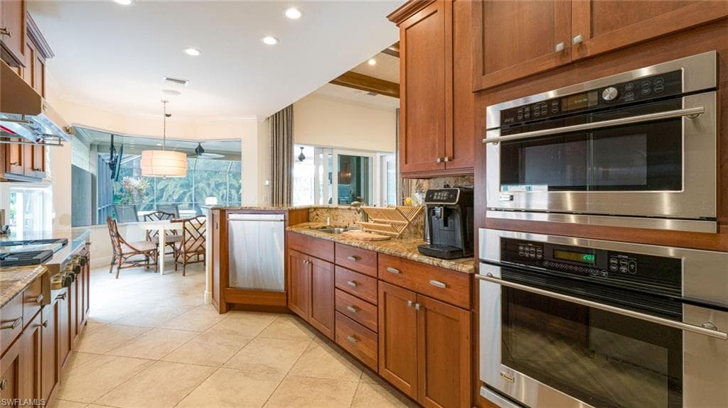 7667 Martino CIR, NAPLES FL 34112-11