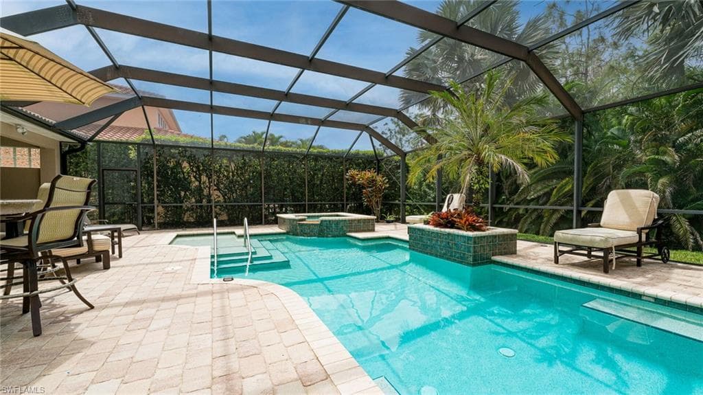 7667 Martino CIR, NAPLES FL 34112-27