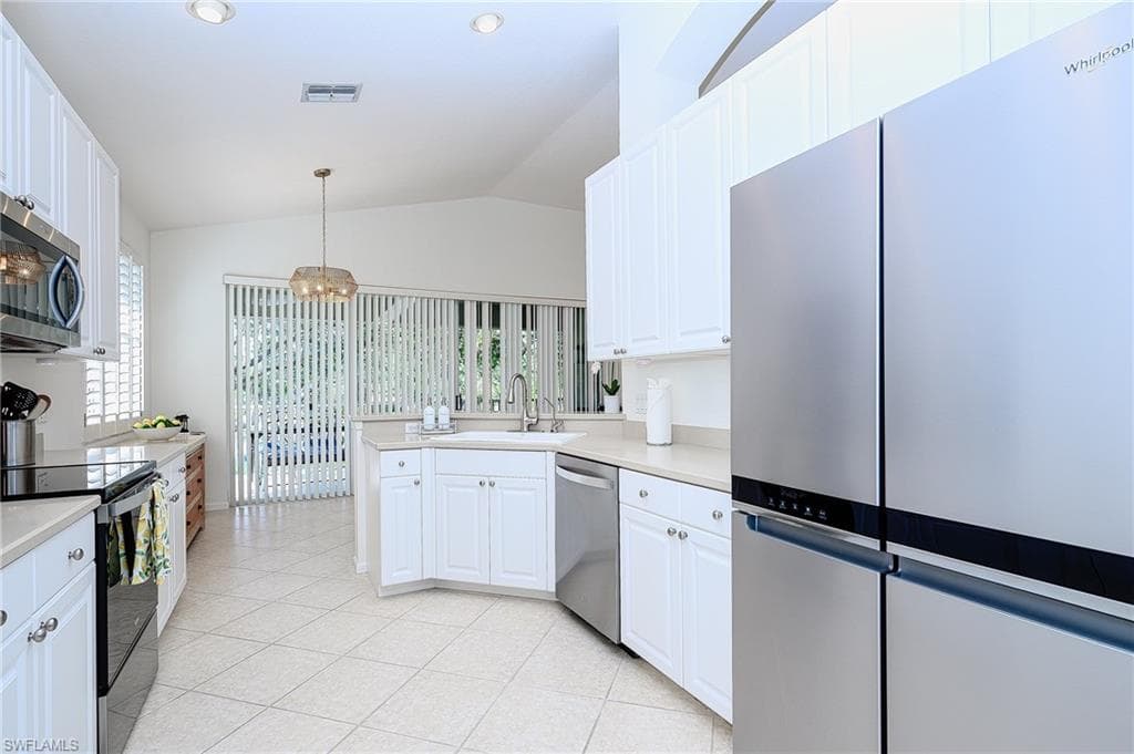 7127 Blue Juniper CT # 201, NAPLES FL 34109-12