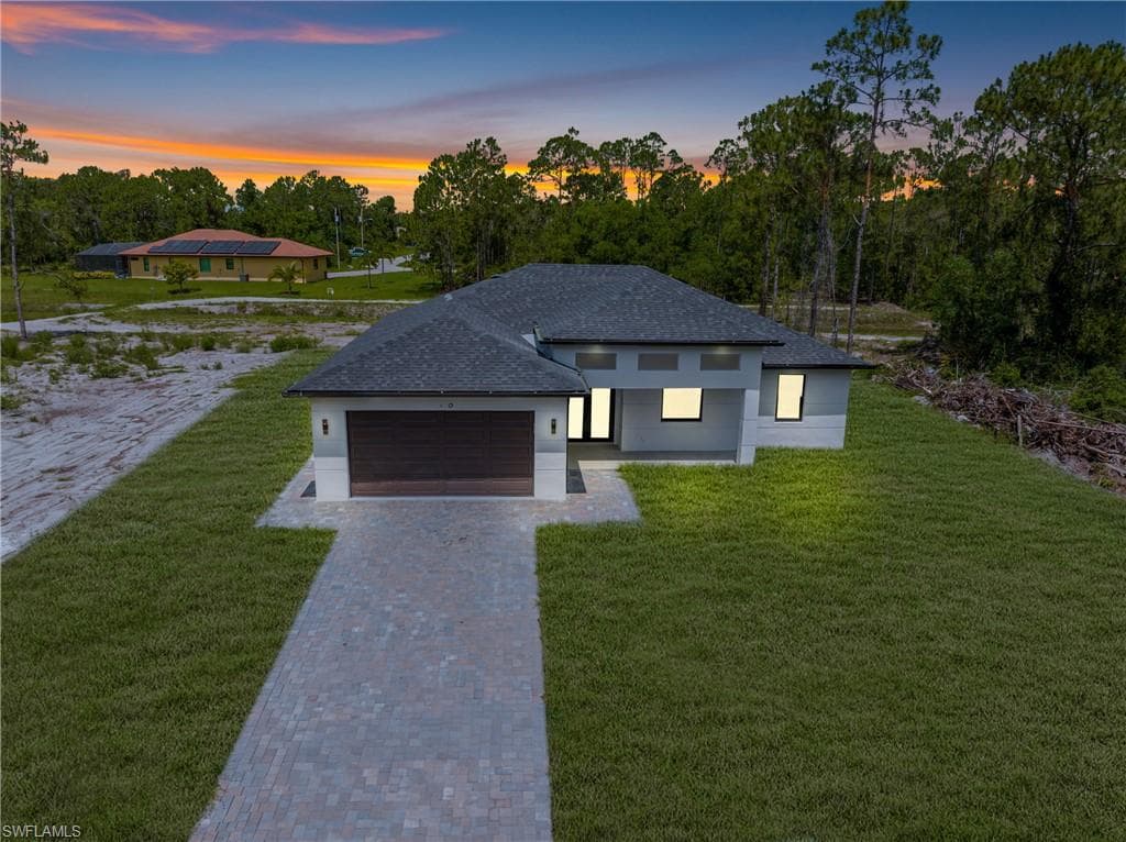 718 Bennington DR, LEHIGH ACRES FL 33974-2