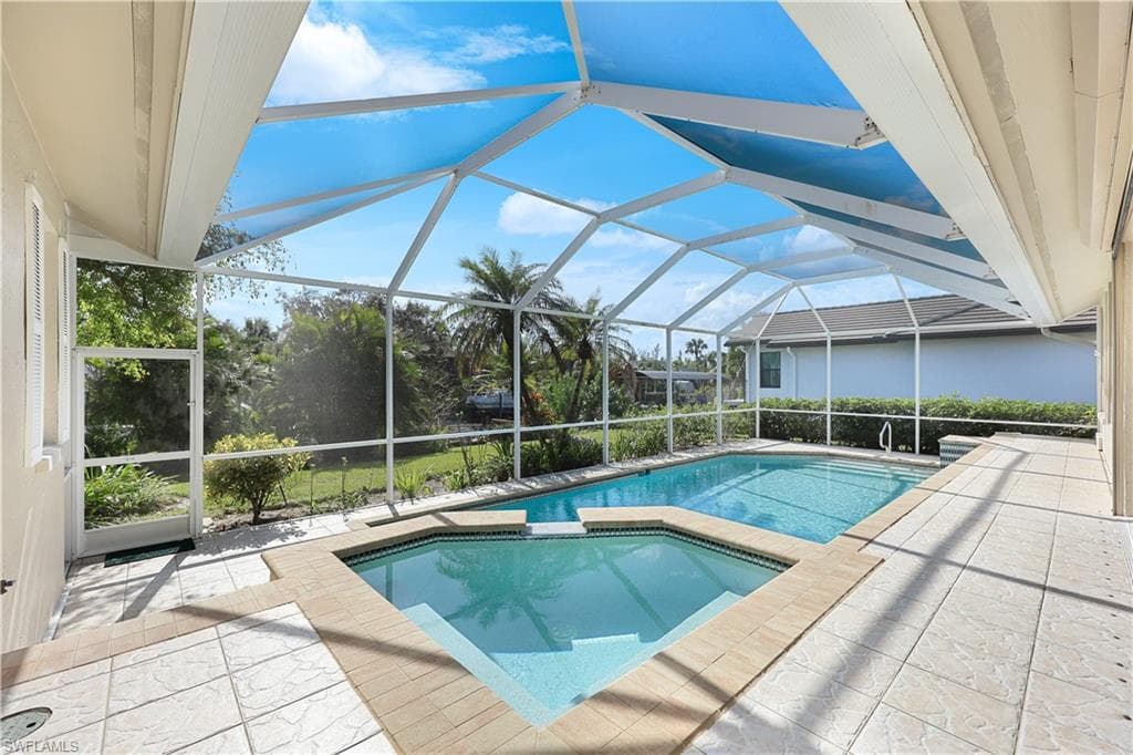 5411 Harborage DR, FORT MYERS FL 33908-26