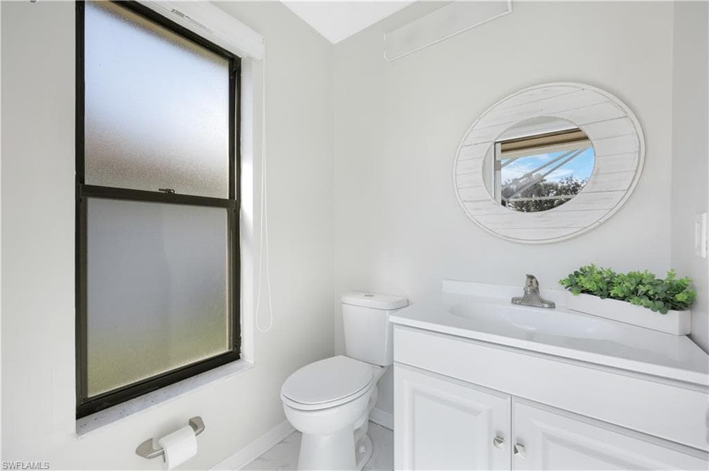 5411 Harborage DR, FORT MYERS FL 33908-23