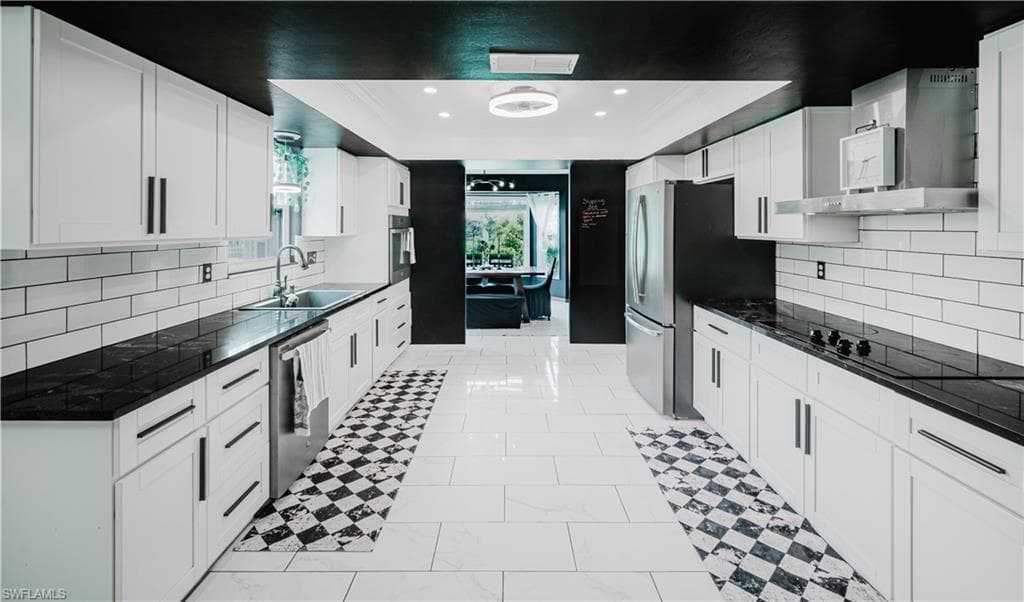 123 Edward AVE, LEHIGH ACRES FL 33936-7