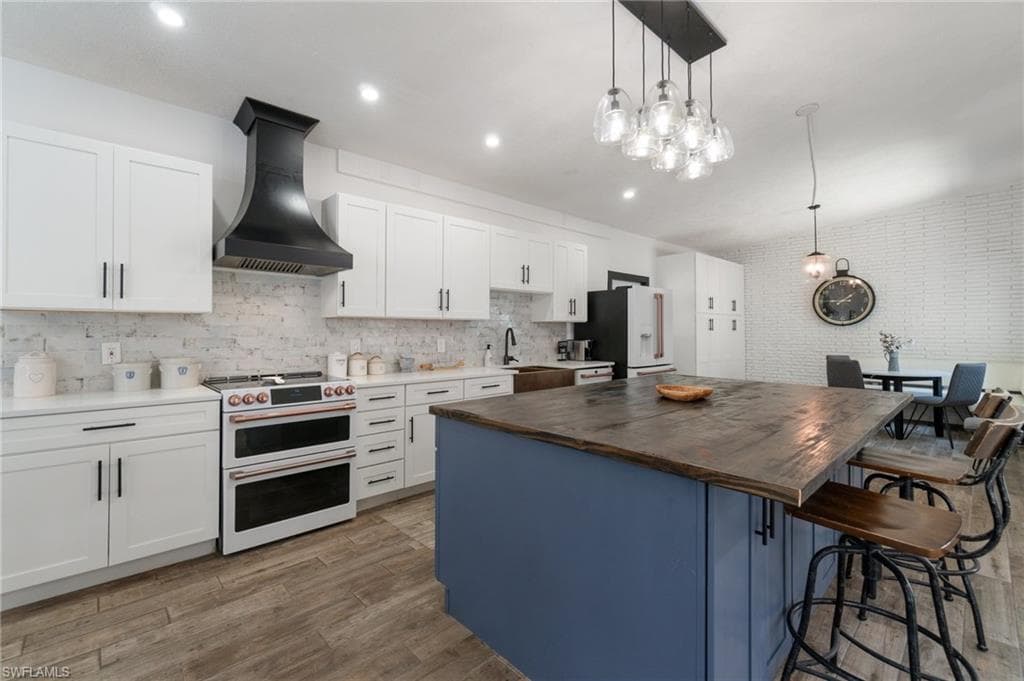 544 Bayside DR, FORT MYERS FL 33919-15