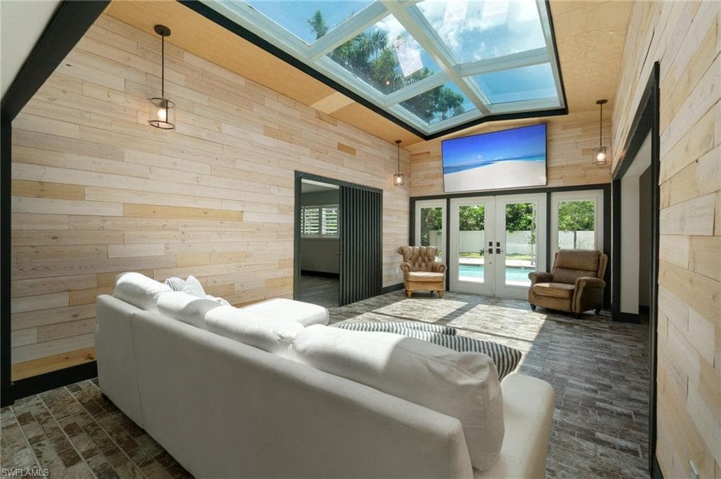 544 Bayside DR, FORT MYERS FL 33919-21