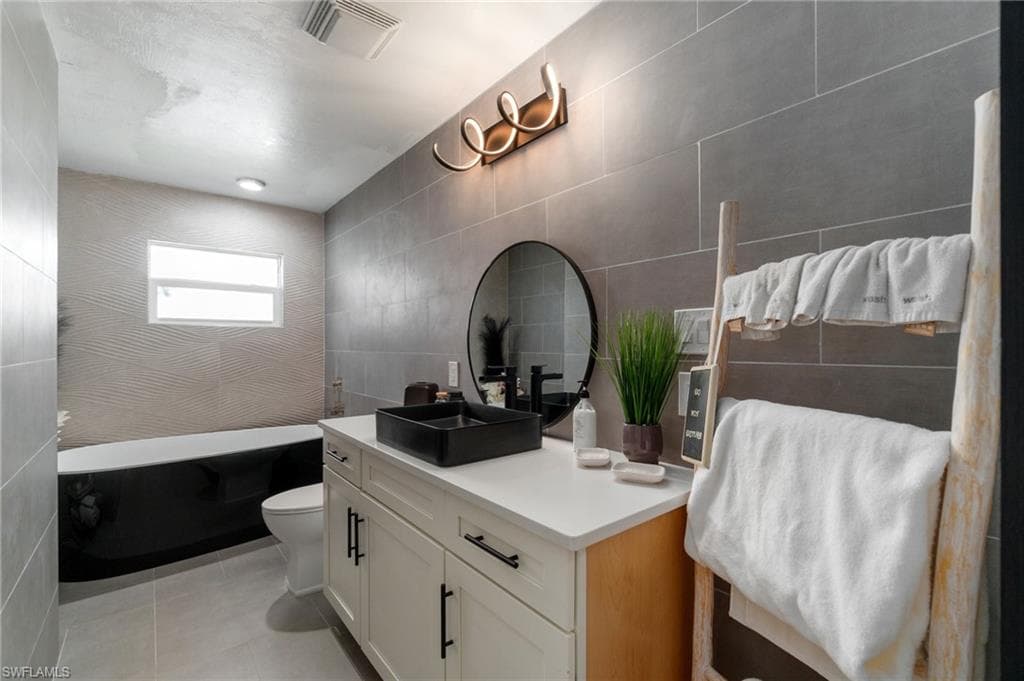 544 Bayside DR, FORT MYERS FL 33919-31